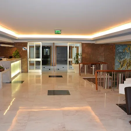 Hotel Joao Paulo Ii 3*