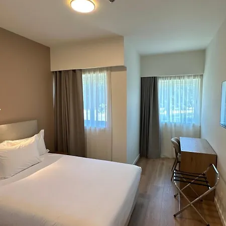 Hotel Joao Paulo Ii 3*